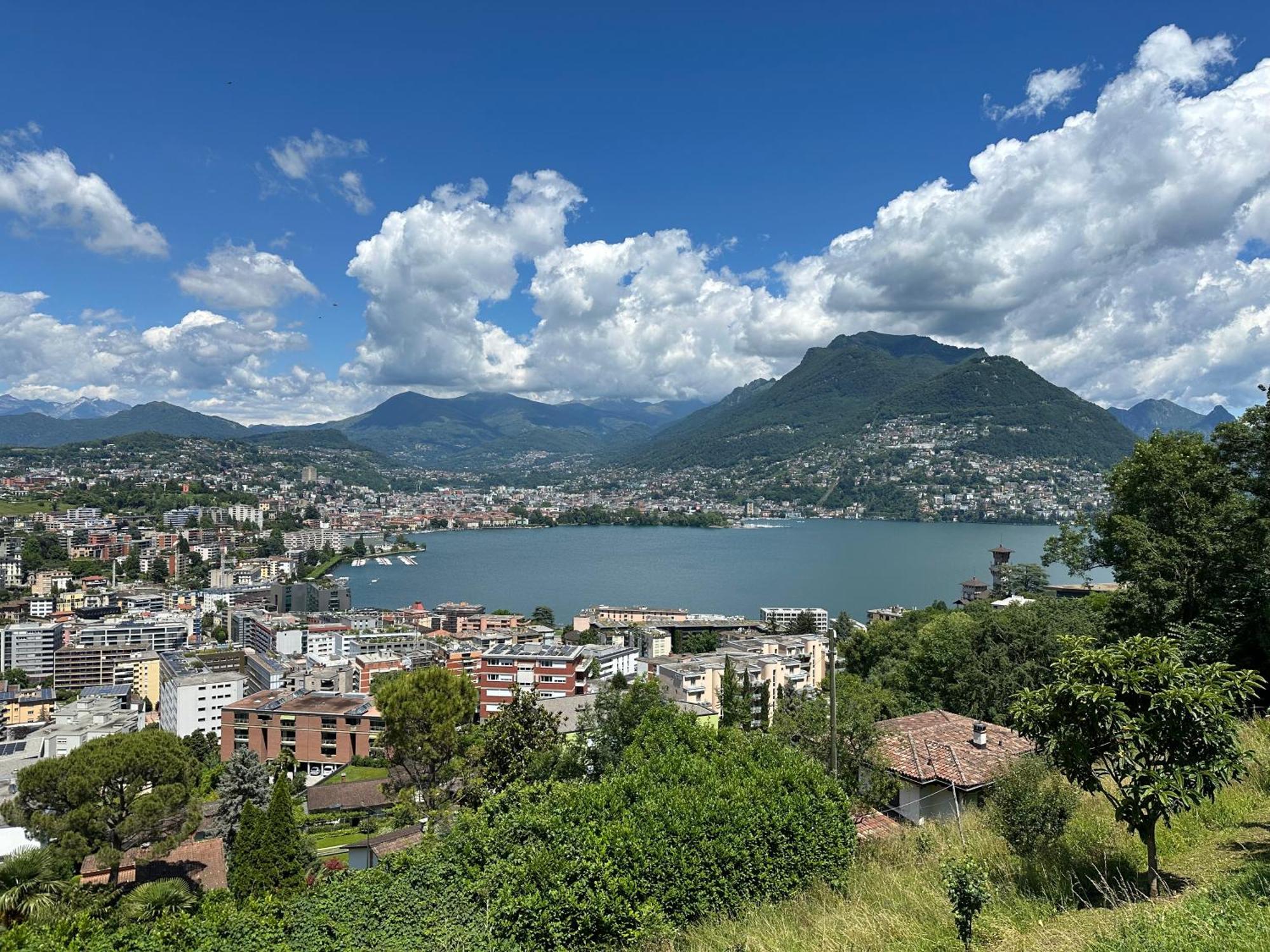 Charming New 1Br Oasis Near Lake Lugano Apartment Luaran gambar